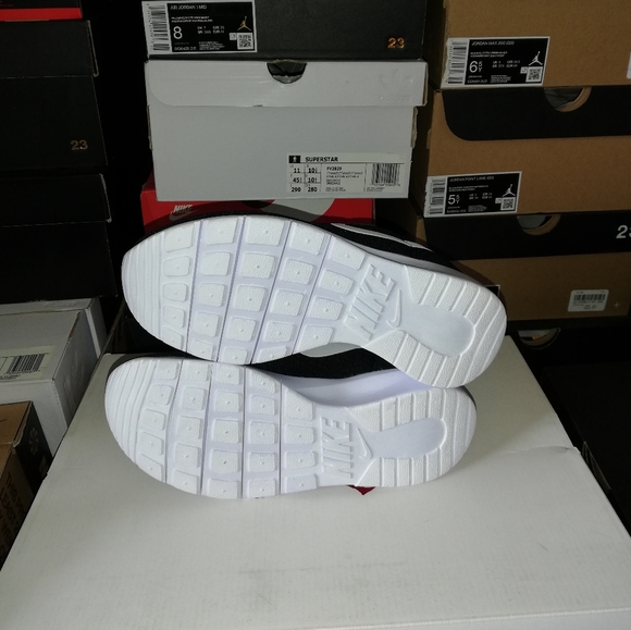 NIKE TANJUN FASHION US SIZE 4 YOUTH BRAND NEW NO BOX DUE IT'S BADLY DAMAGED - Picture 6 of 8